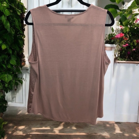 Ann Taylor Factory Mixed Media Shell size Xl - Picture 2 of 6